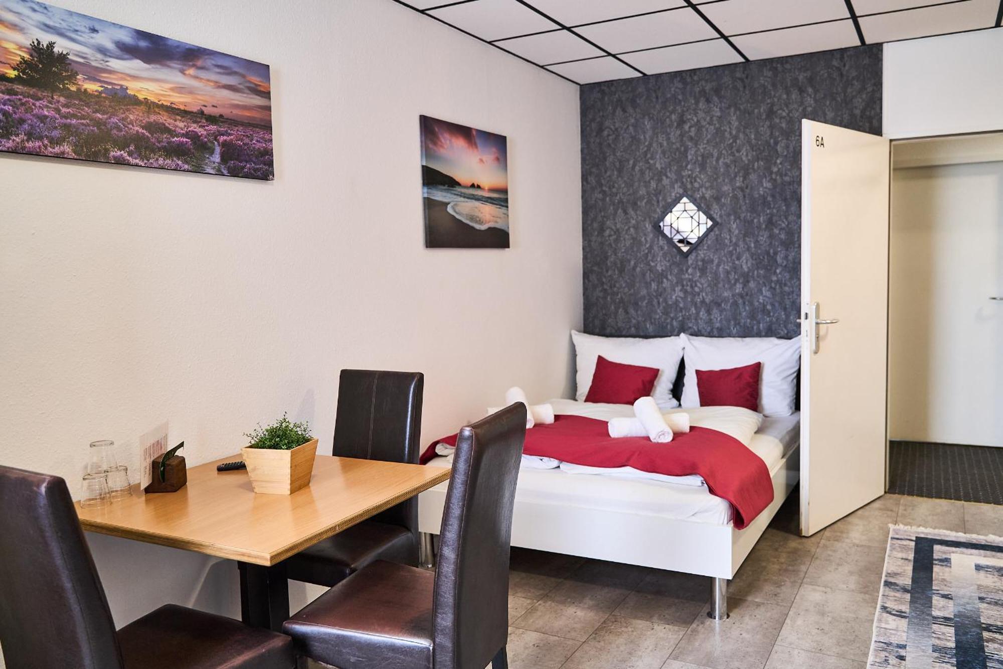 Hotel Maximo Pinneberg Buitenkant foto