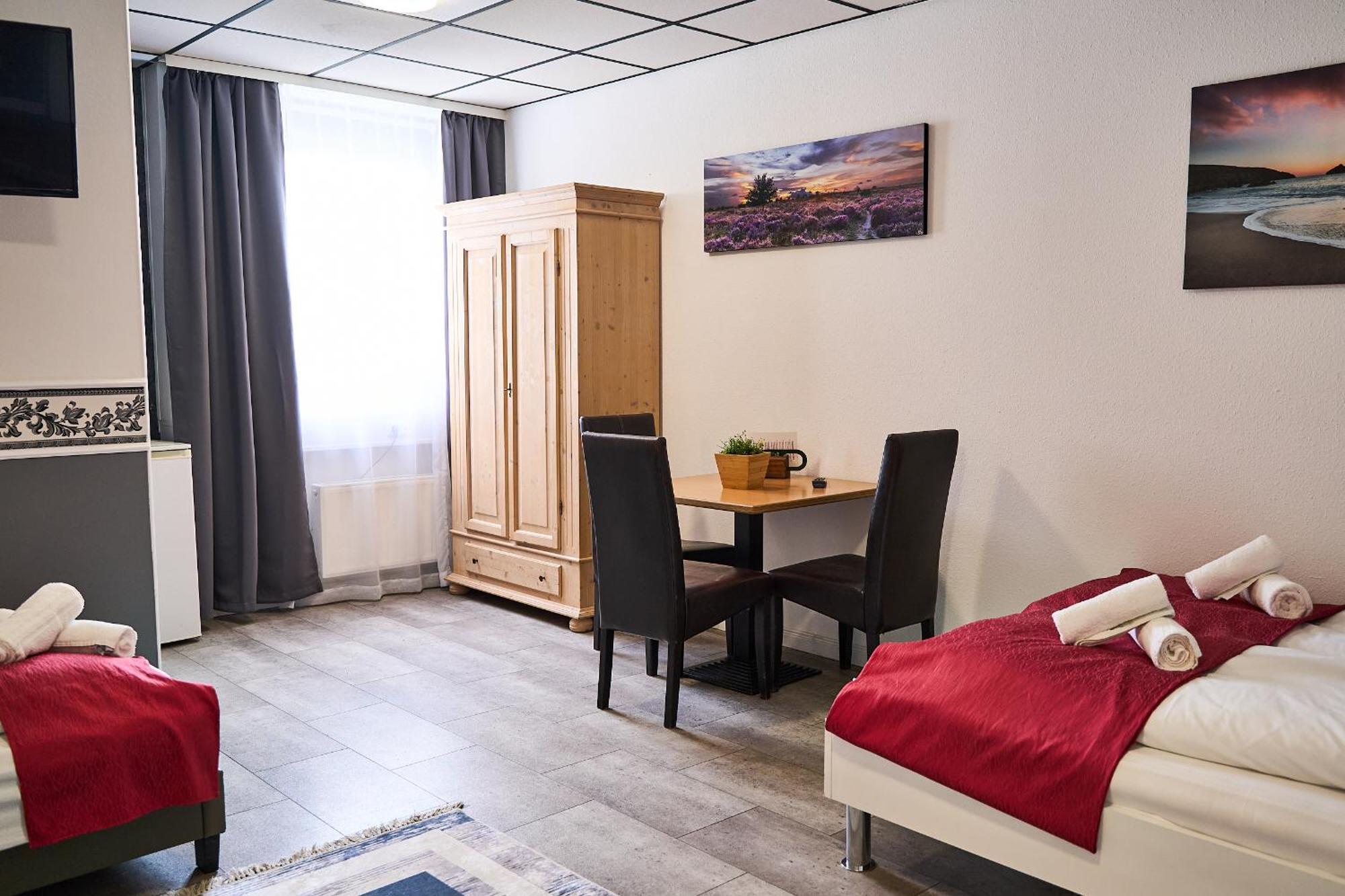 Hotel Maximo Pinneberg Buitenkant foto