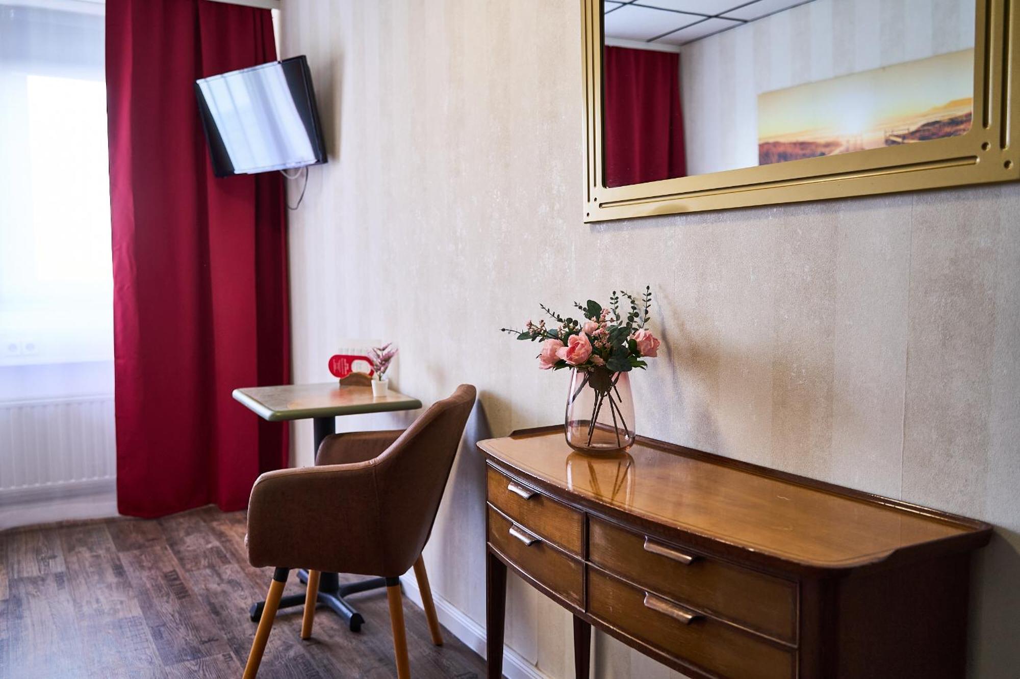 Hotel Maximo Pinneberg Buitenkant foto